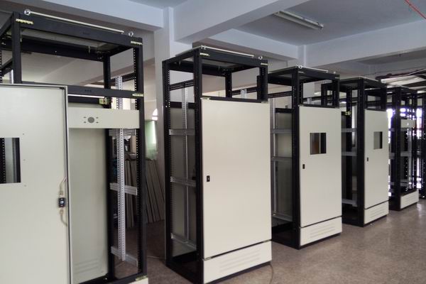 市南控制箱-3683谈谈控制箱的维护和保养事